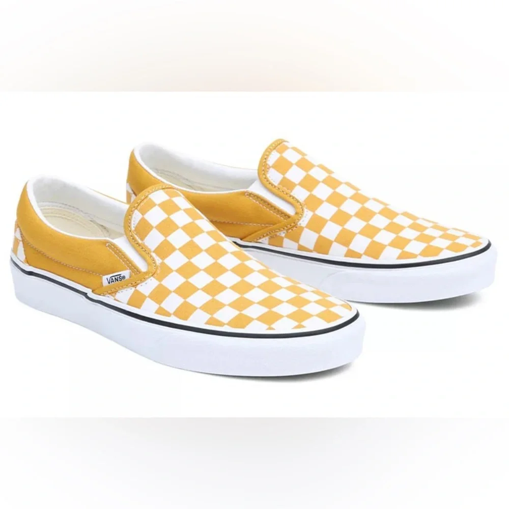 Vans Classic Slip-On "Color Theory Checkerboard" Mustard White VN0A5JMHF3X NEW - Picture 3 of 5